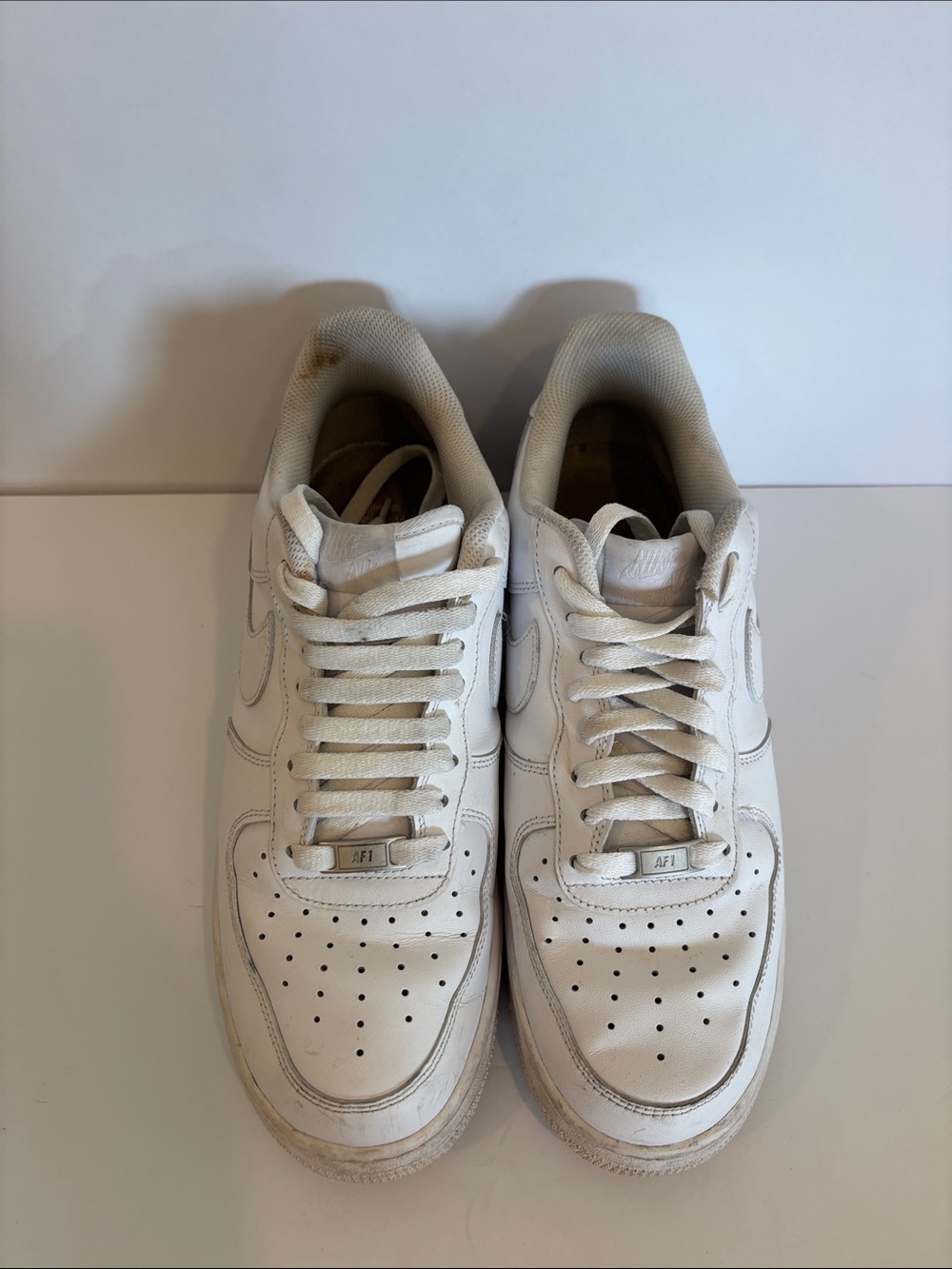 Nike Men’s White Leather Low-Top Sneakers